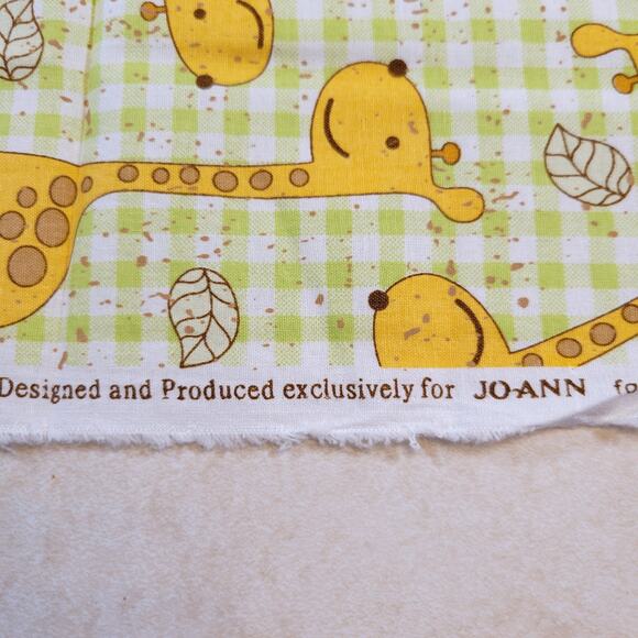 Cotton Fabric Yellow Giraffes Green Gingham 18"x44" JoAnn Baby Nursery - Picture 6 of 8